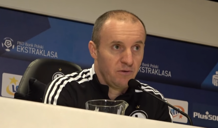 Aleksandar Vuković łączony z powrotem na ławkę trenerską w Ekstraklasie